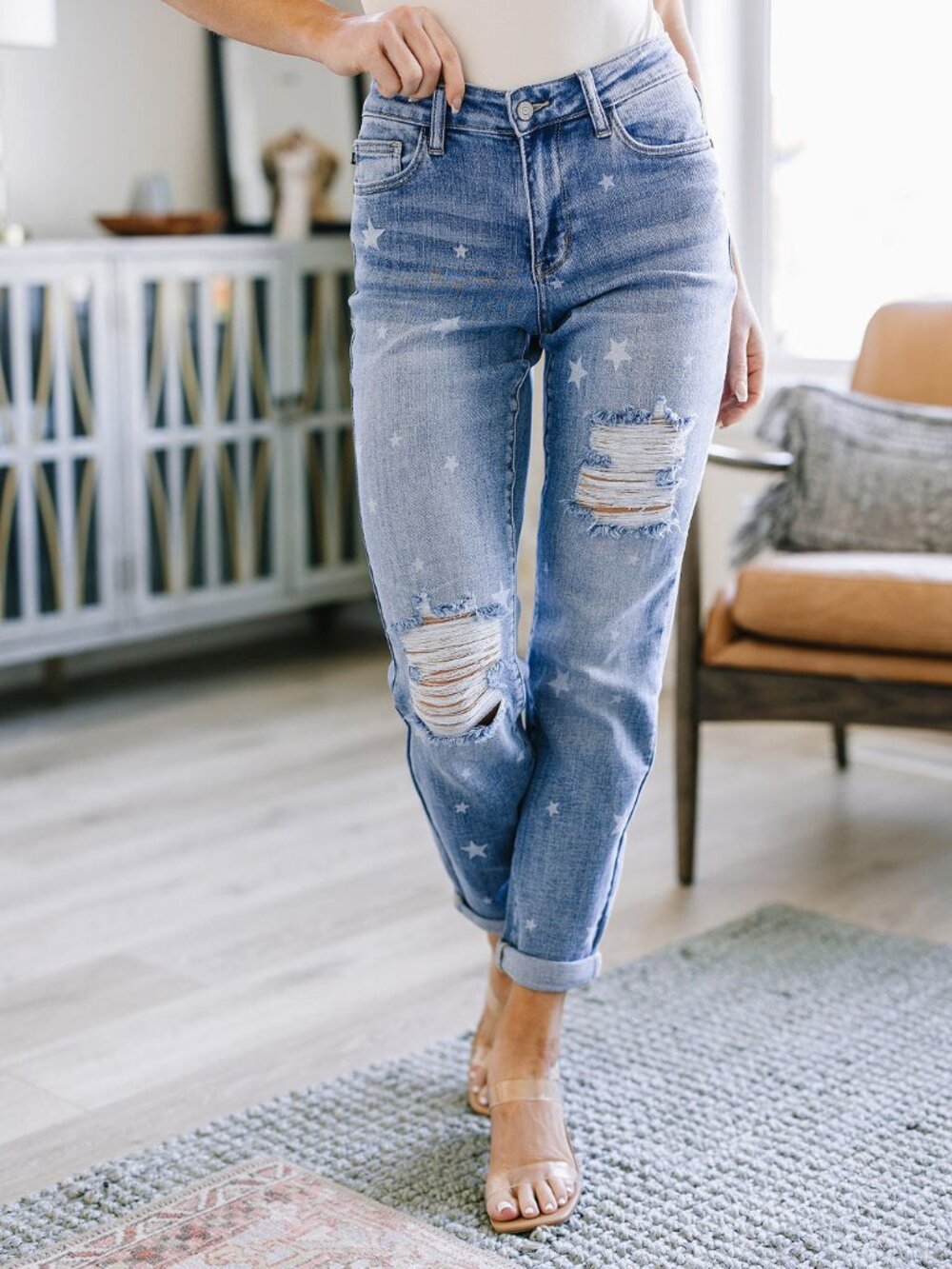 JUDY BLUE Mid Rise Star Print Boyfriend Jeans | Size: 0/24